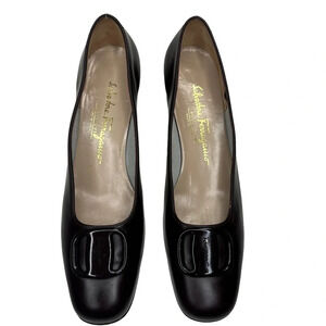 Salvatore Ferragamo Boutique Pump in Deep Burgundy Sz: 8 A3